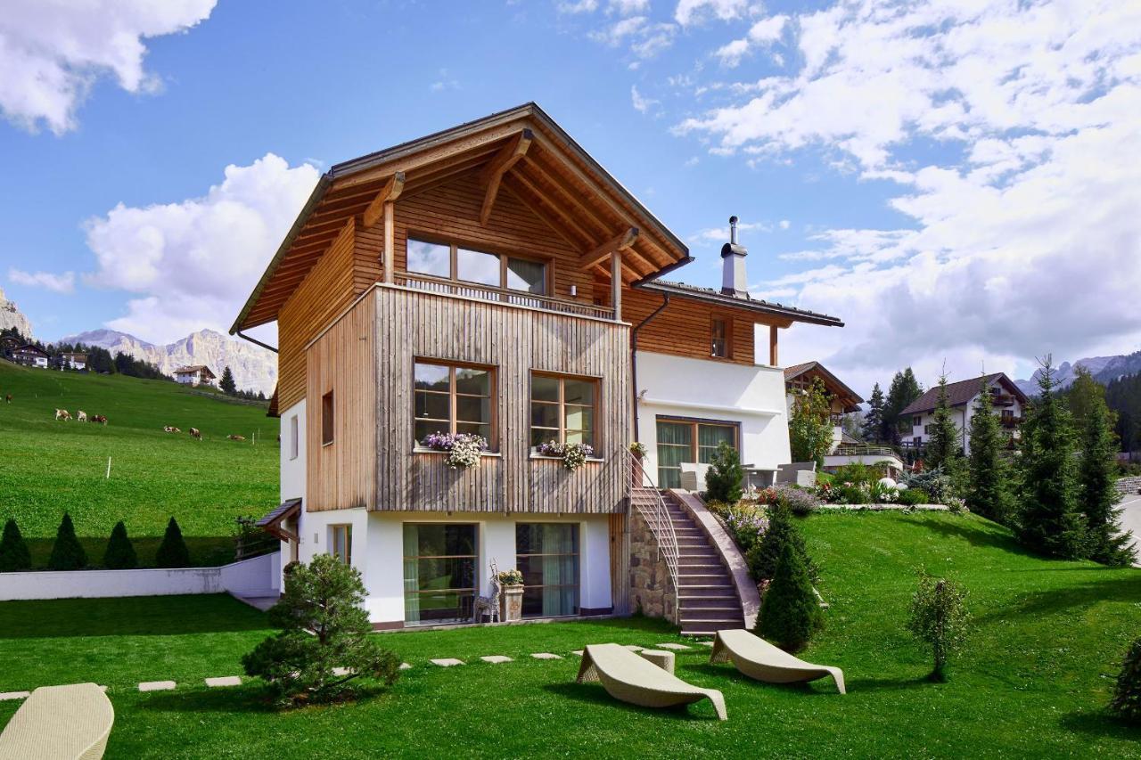 Villa Flora Mountain Lodges Сан-Кассиано Экстерьер фото